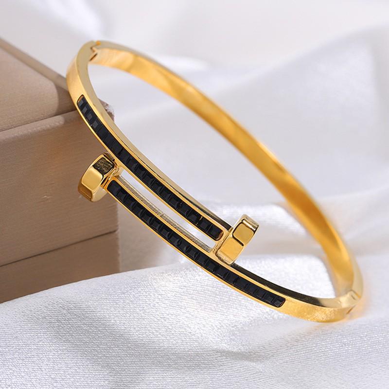 Starry Sky Full Diamond Titanium Steel Bracelet – Versatile, No-Fade Silver Women's Fashion Accessory