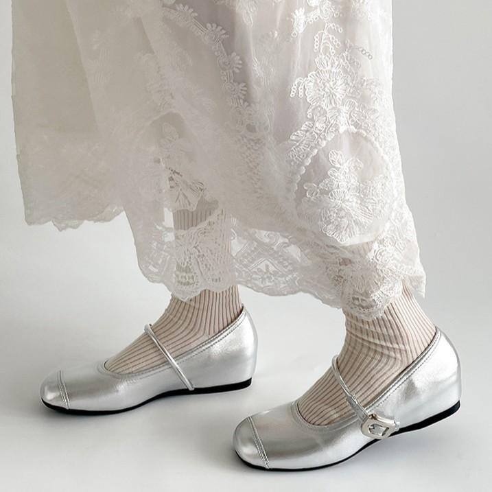 Silver retro round head inner height increase light mouth flat sole single shoes women's summer 2025 new versatile soft sole Mary Jane shoes