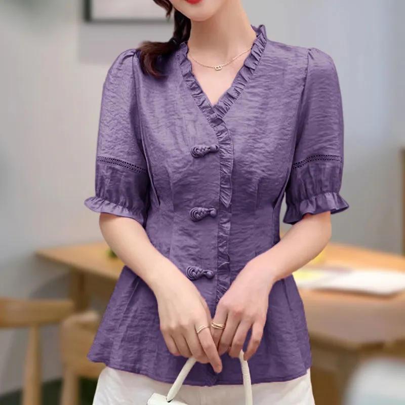 

Women s Vintage Chinese Disc Buckle Blouse Elegant V-Neck Stylish Edible Tree Fungus Spliced 2025 Summer Solid Color Folds Shirt L лавандовий