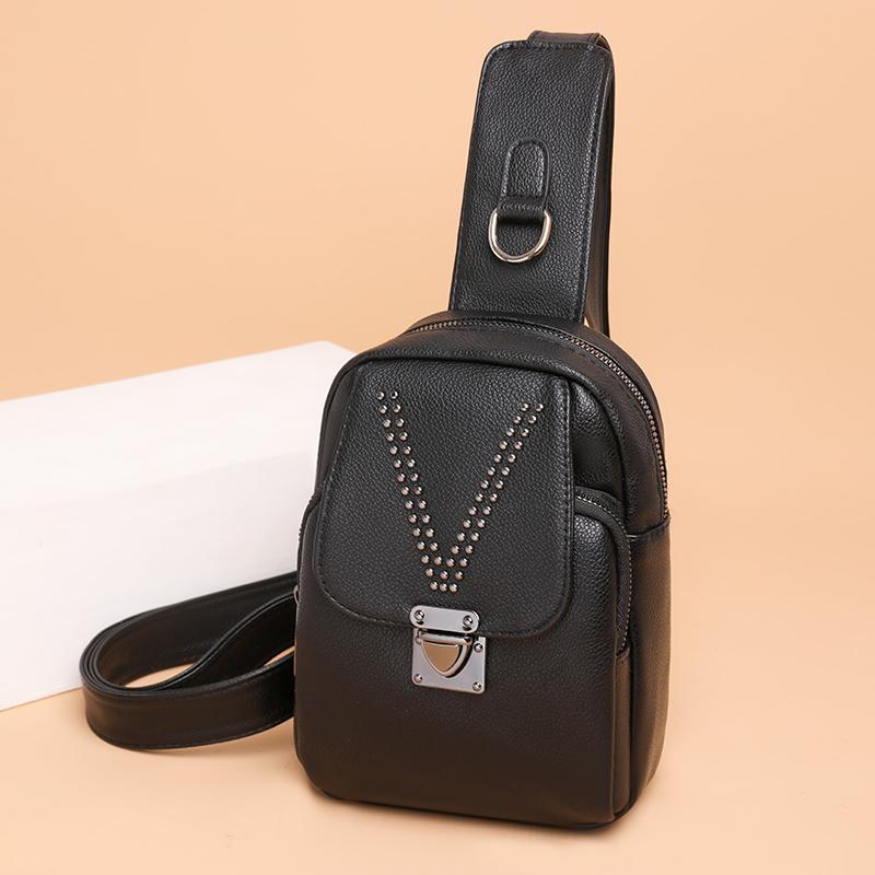 Women Bag Multiple Pockets Chest Bags Rivet Fashion Simple Female Shoulder Bags Designer Classic New Crossbody Girls Messenger