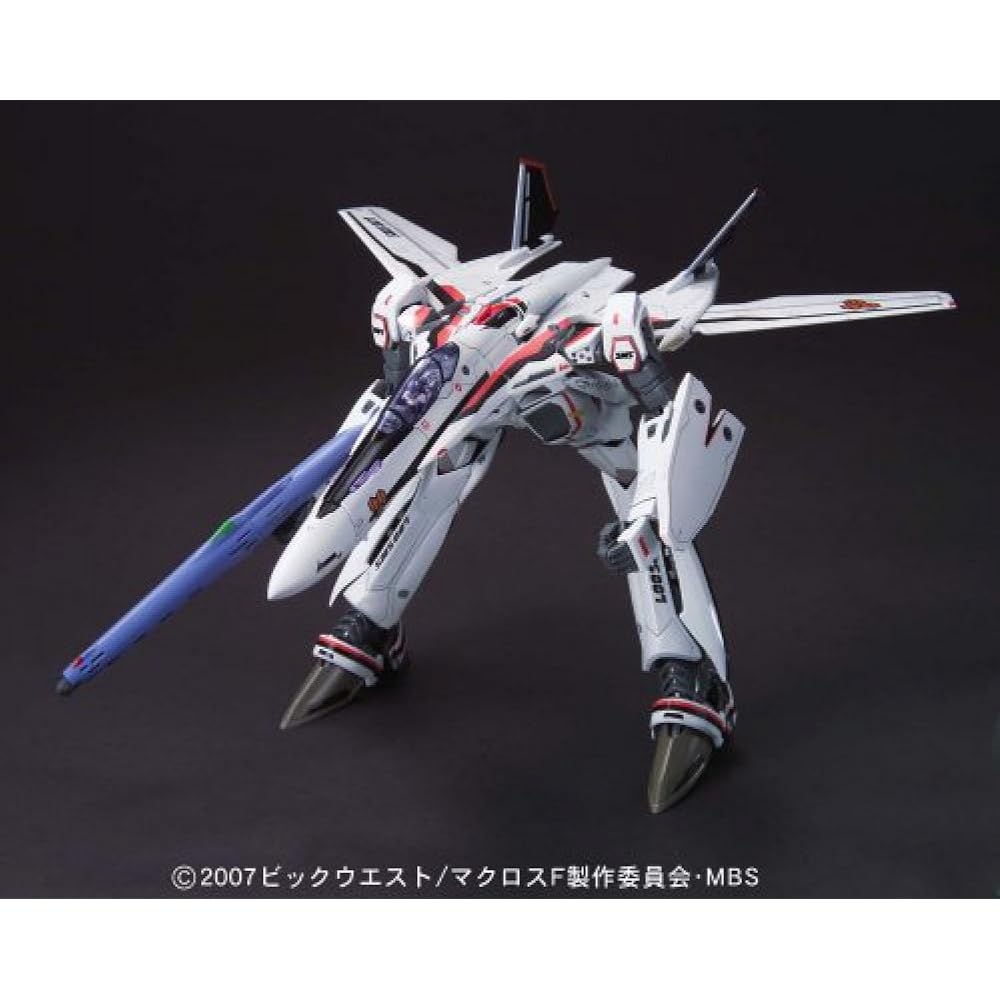 Bandai Spirits 1/72 VF-25F Messiah Valkyrie Alto Model Kit Macross Frontier Scale Model