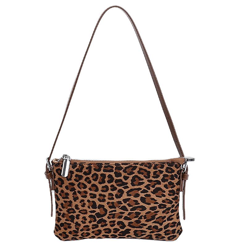 Leopard print underarm bag women's 2025 new autumn and winter French niche high-end messenger bag Spice girl shoulder small square bag