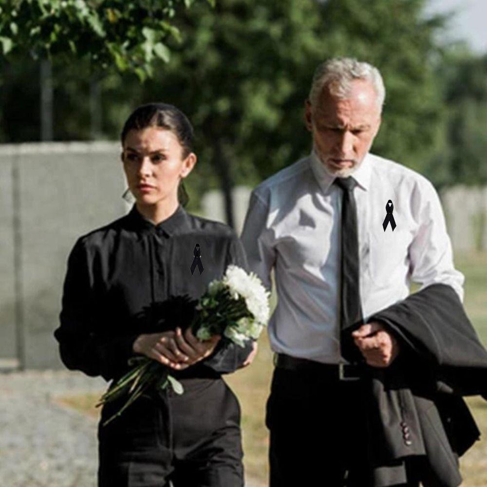 10Pcs Portable Memorial Black Ribbon Brooch Souvenir Queen Black Badge Pin Black Mourning Bow Brooch for Funerals and Mourning