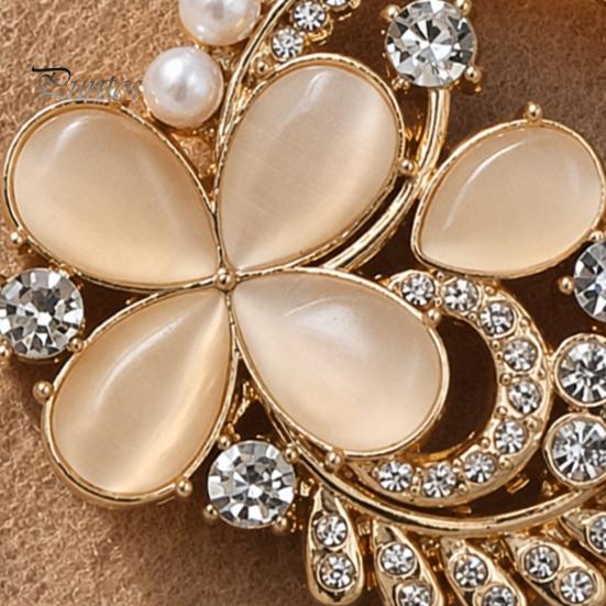 Shirt Collar Clip Solid Alloy Pin, Four-Leaf Clover Center Shape Brooch Pin with Metal Faux Opal, Electroplated Anti-Oxidation Fastener for