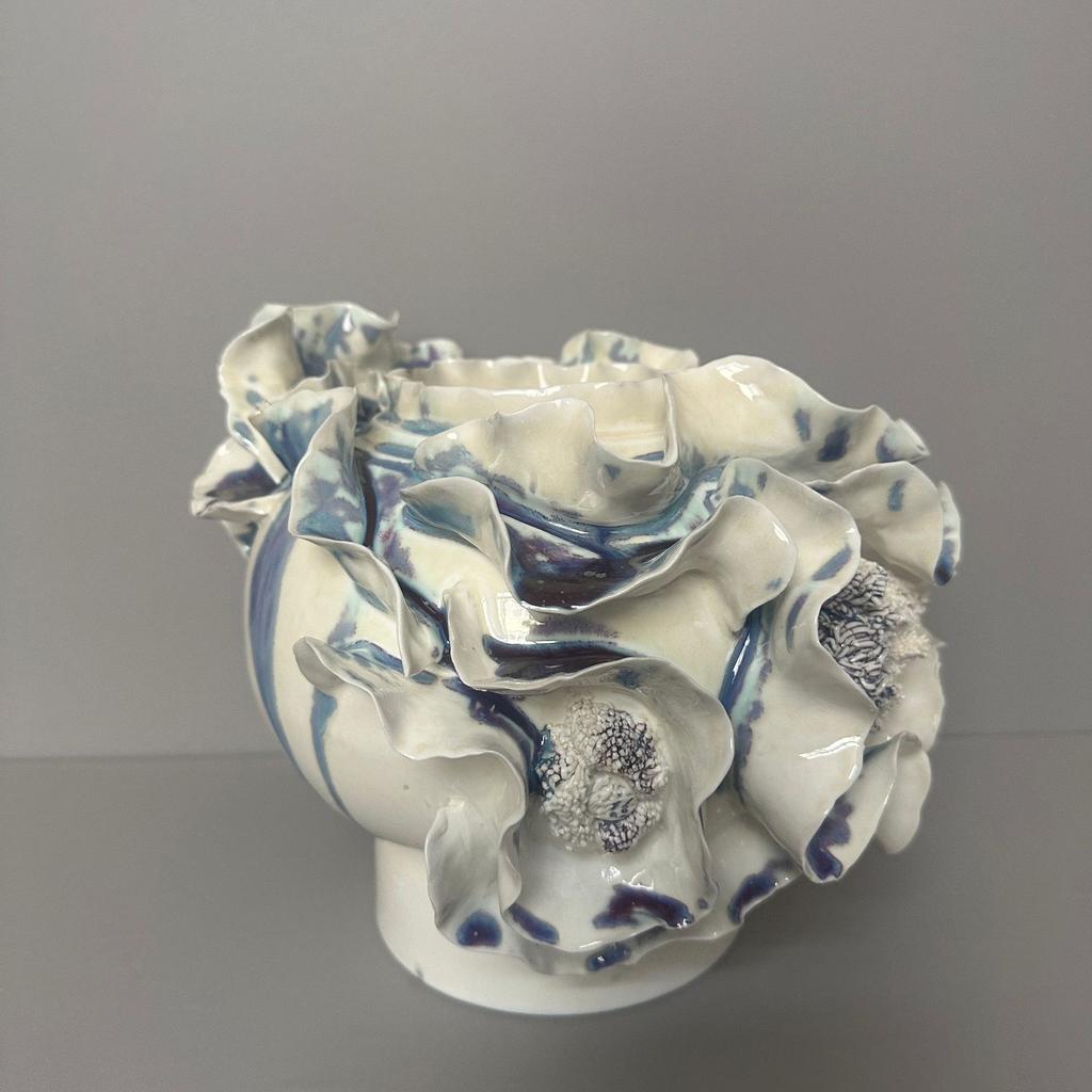 Ceramic Vase Handmade Porcelain Crafts Fold Pattern Irregularity Flower Vase Floral Arrangement Accessories Home Decoration