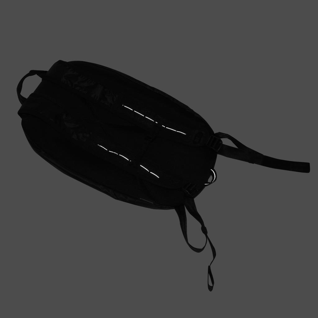 Arc Ultraleichter flacher Rucksack 6L - Schwarz