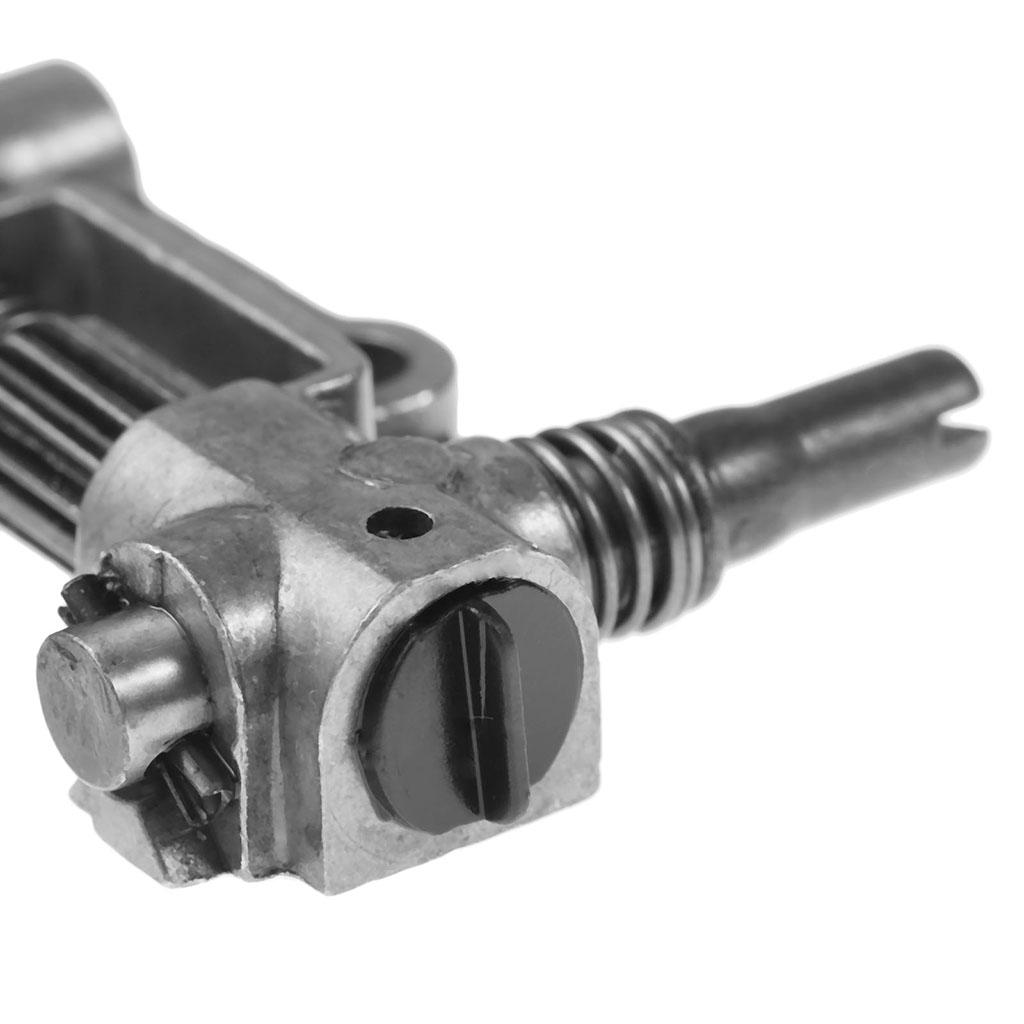 For Chainsaw 4500 5200 5800 45CC 52CC 58CC Chain Saw Parts Drive Chainsaw Oil Pump with Gear Worm Set Garden Tool Parts