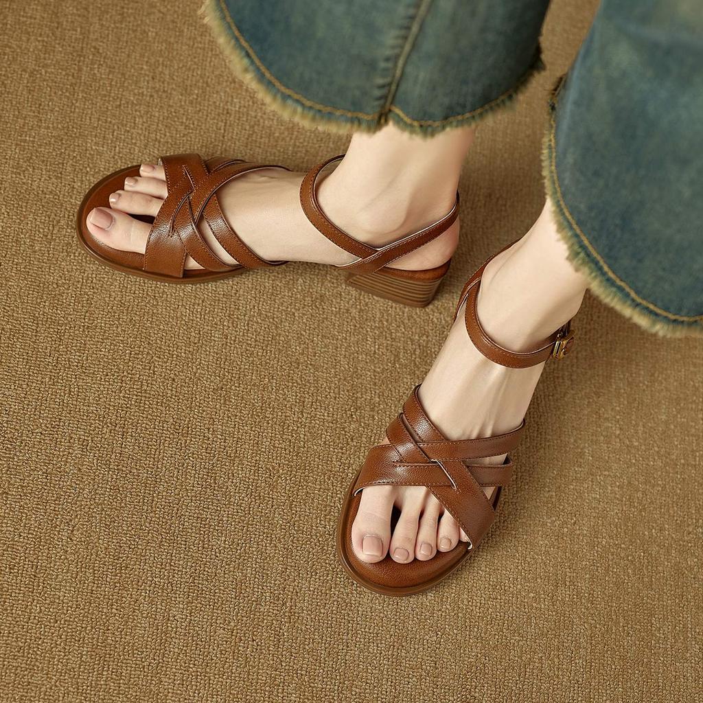 Krazing Pot Cow Skin Thick Med Heels Peep Toe Summer Size 42 Brand Shoes Street Wear Gladiator Elegant Women Sandals