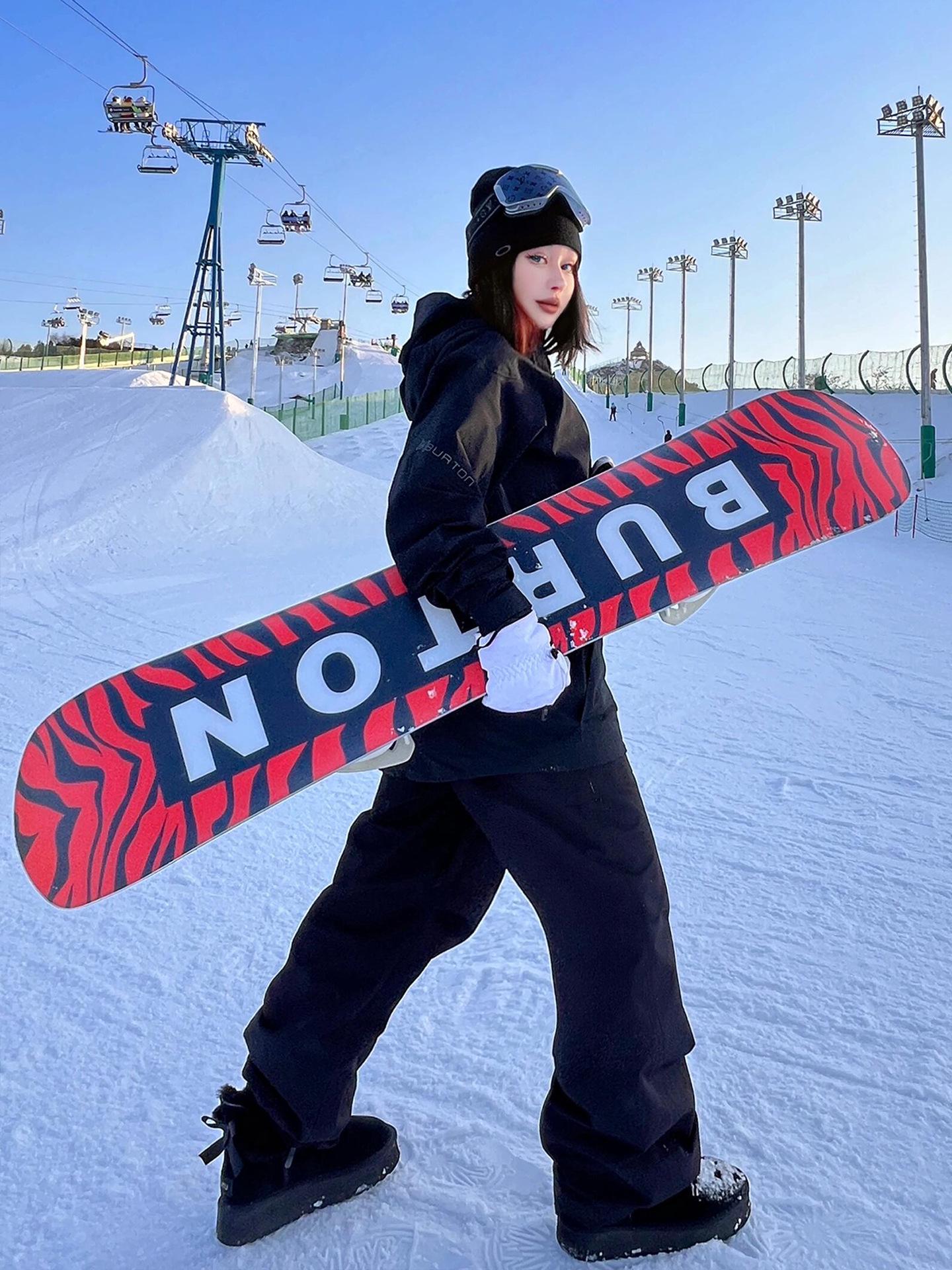 

Men’s & Women’s Detachable Suspender Ski Pants: New Style, Waterproof, Windproof, Loose Fit for Snowboarding XL