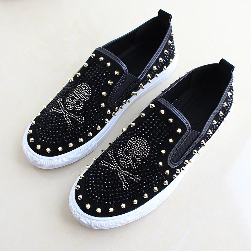 2024 Zapatos Nuevos para Hombre Marea Zapatos Casuales de Cuero Primavera Otoño Geniales Remaches de Calavera Zapatos Planos Ocio Mocasines Slip-on