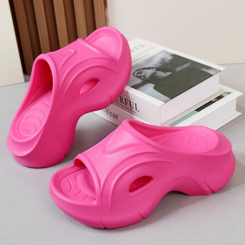 Summer Women's Thick Soled slippers Anti slip  Beach Sandals EVA ultra Soft Cool slippers