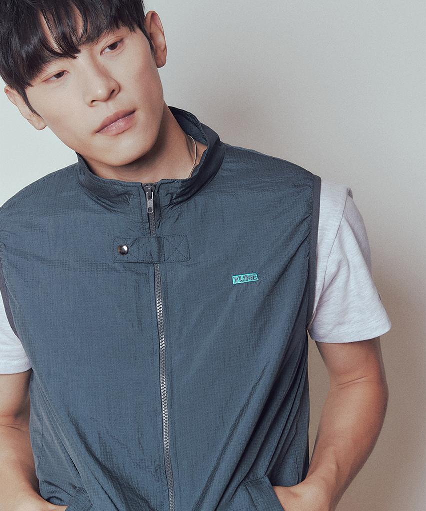 Yune Air Shell Zip Vest_[Charcoal]
