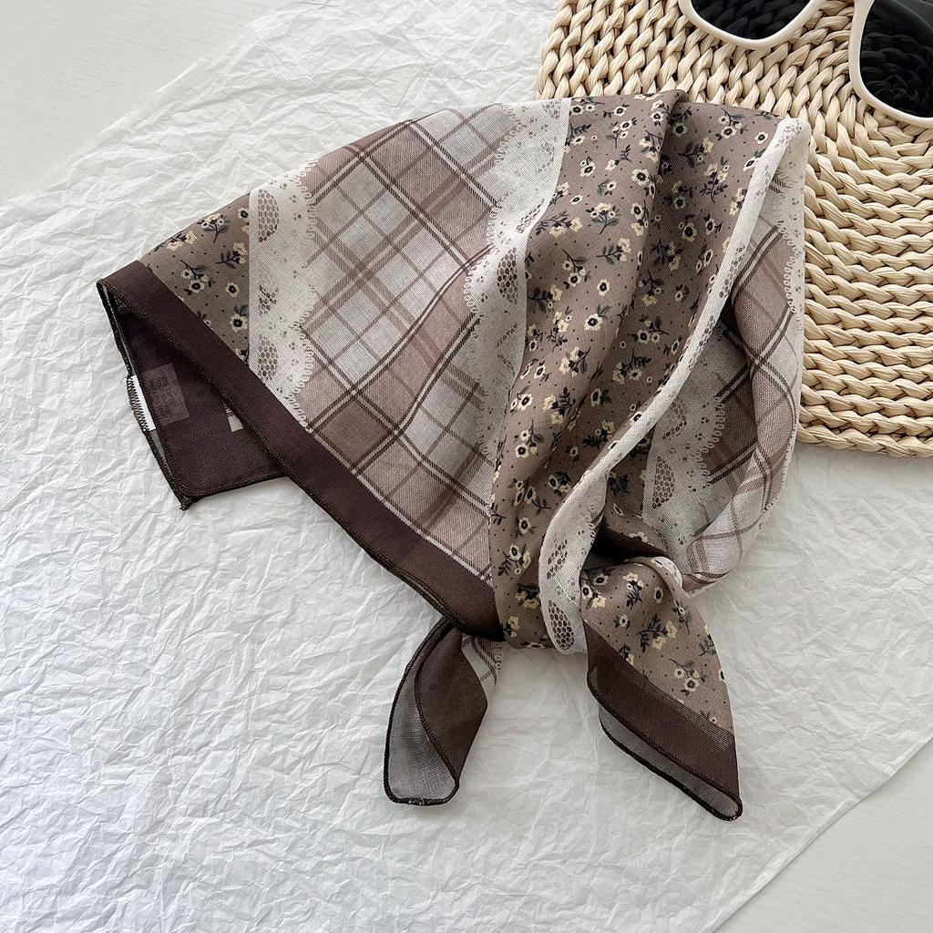 1116 Korean version of the new cotton and linen small square scarf women travel pastoral style photo small headscarf seaside versatile sunscreen scarf