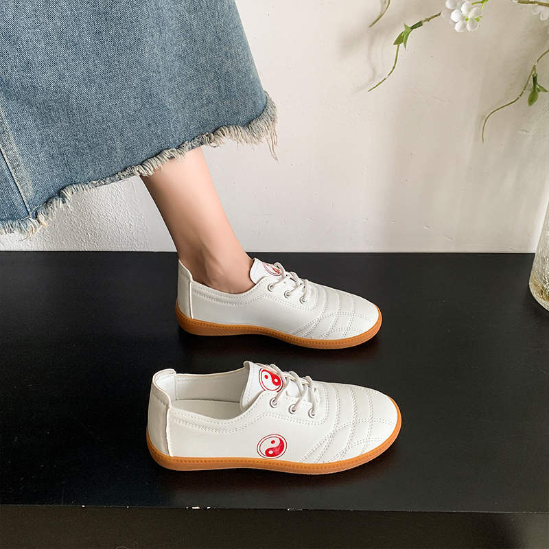 Chenjiagou Collar Wu Tai Chi Shoes Spring and Autumn New Breathable Beef Tendon Sole Women's Tai Chi Practice Shoes Martial Arts Shoes