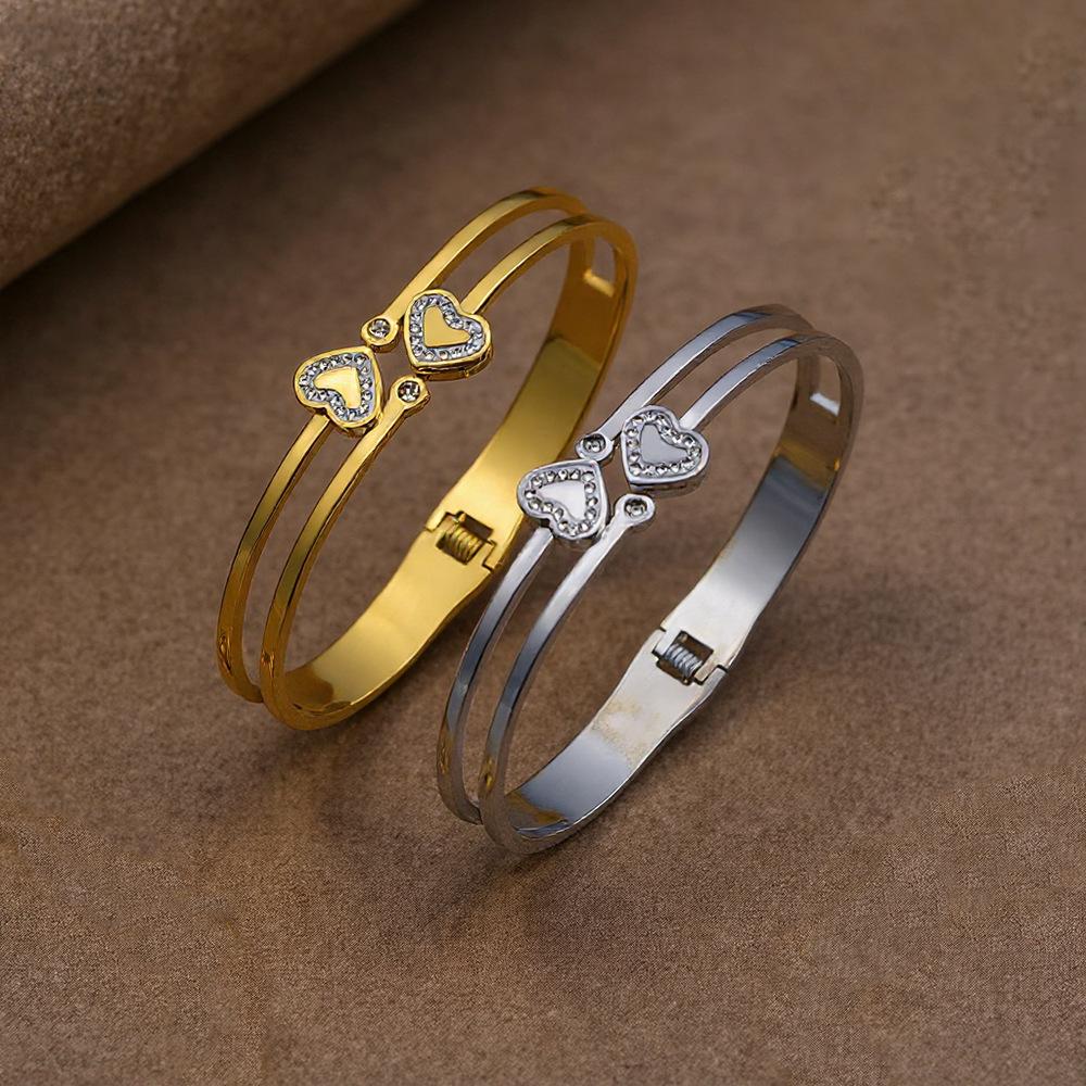 European and American diamond-encrusted heart Forever Love Fashionable Stainless Steel Irregular Openable Gold Bracelet for Women