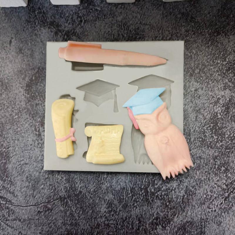 DIY Graduation Themed Silicone Mold Cupcake Topper Fondant Party Cake Decorating Gadgets Candy Chocolate Gumpaste Moulds