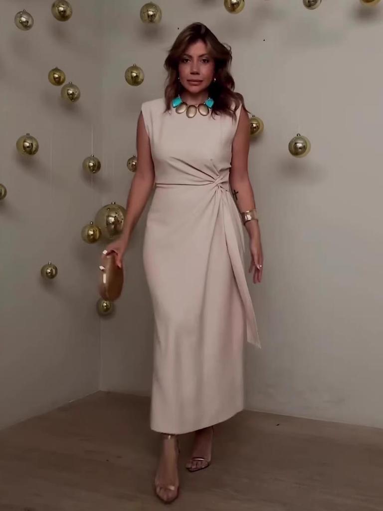 Women's Sleeveless Slimming Long Dress, Solid Color, Round Neck, Temperament Style, New for 2026