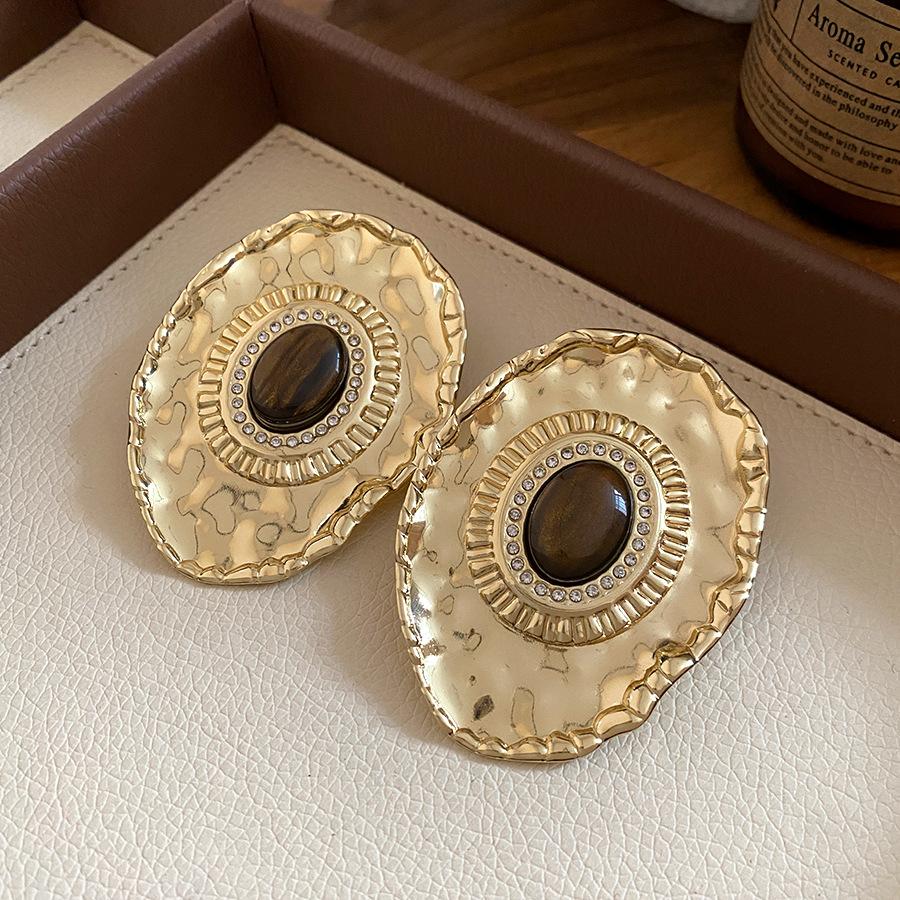 

Silver Needle Diamond Resin Oval Earrings European and American Retro Court Style Temperament Earrings Light Luxury Premium Earrings Women
