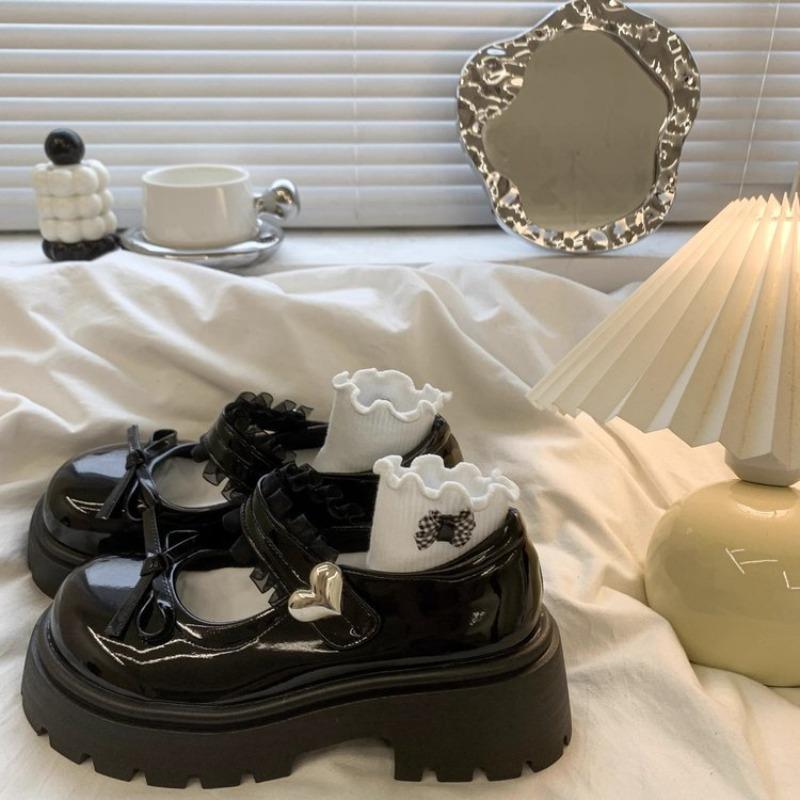 Heart-shaped Buckle Mary Jane Shoes Autumn New Small Thick-soled Heightening Small Leather Shoes Versatile Casual Women's Shoes