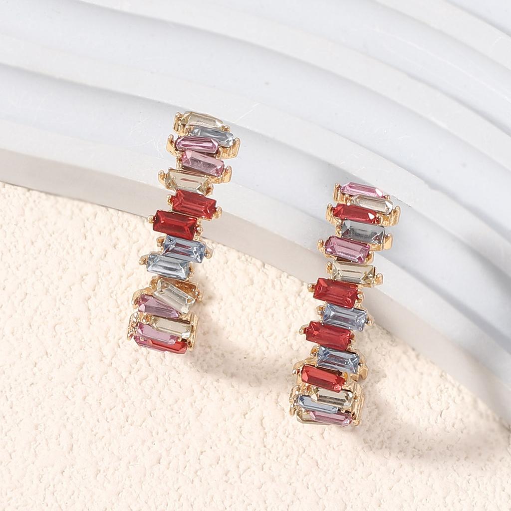 Exquisite light luxury inlaid with colored zircon gears, personalized design studs, niche semi-opening large C-ring earrings