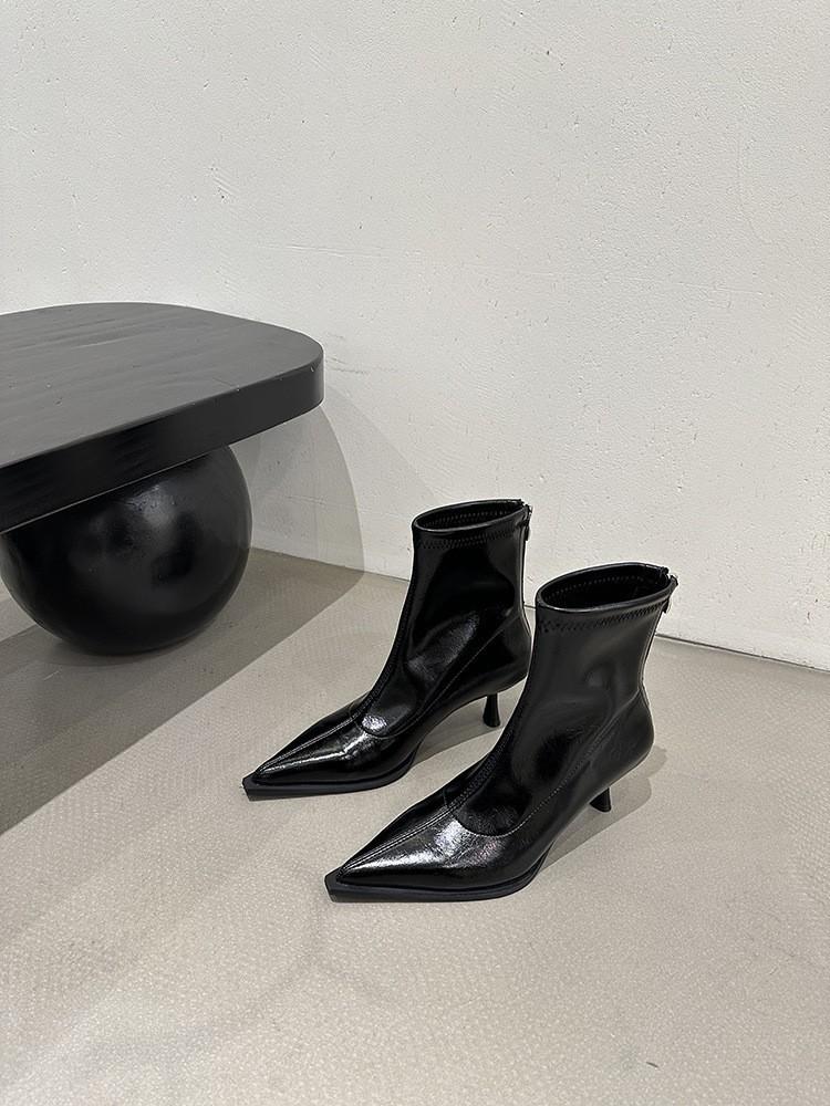 

Короткие сапоги на тонком каблуке в стиле ретро, женские, осень-зима 2024 года, новые французские сапоги Martin на высоком каблуке, короткие тонкие сапоги 39 чёрный