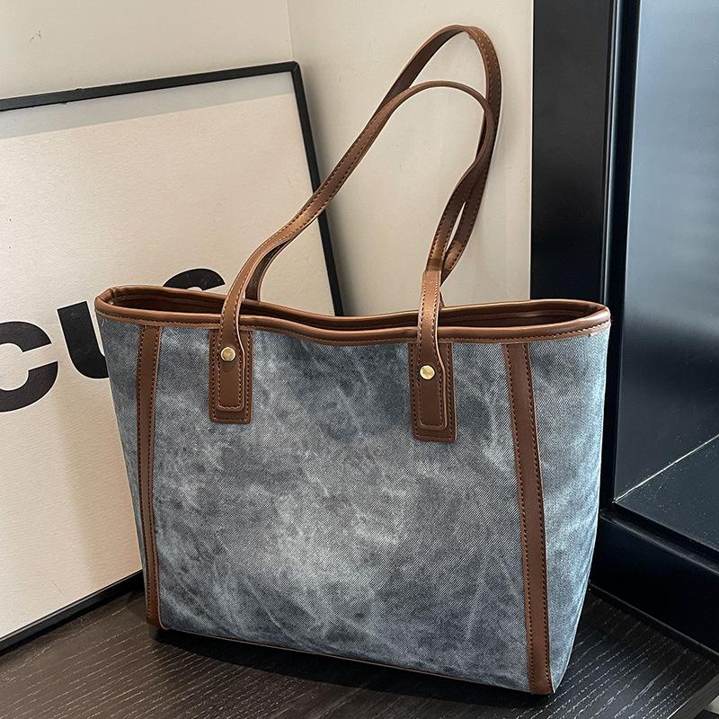 Premium Bag Women'S Large-Capacity Retro Fashion Versatile Shoulder Bag College Student Class Commuting Tote Bag