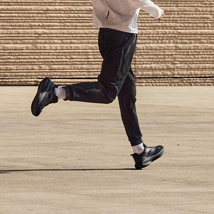 SAUCONY Surge 3 Versatile Comfortable Mesh Cushioning Support Low-Top Running Shoes Unisex Running Shoes Black S28215-3