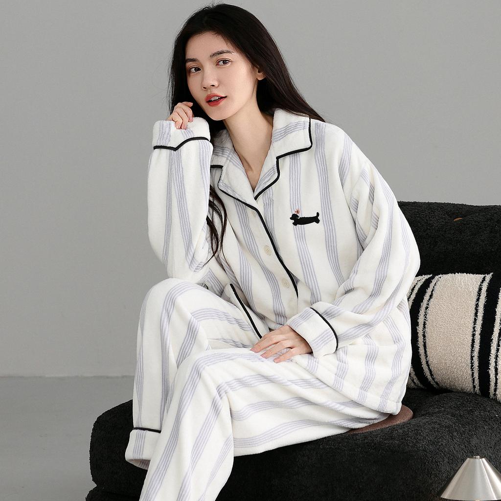 Flannel Pajamas Women'S Autumn And Winter Long-Sleeved Cardigan Thickened Fleece Coral Fleece Loungewear Set