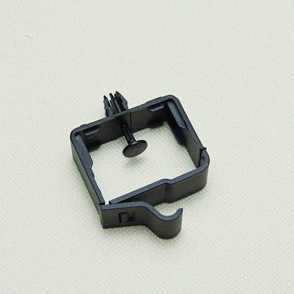 

32269662 Triangular warning plate fixed bracket For Volvo S60 S90 V90 2017 2018 2019 2020 2026 2026 2026 Auto Parts 31389681