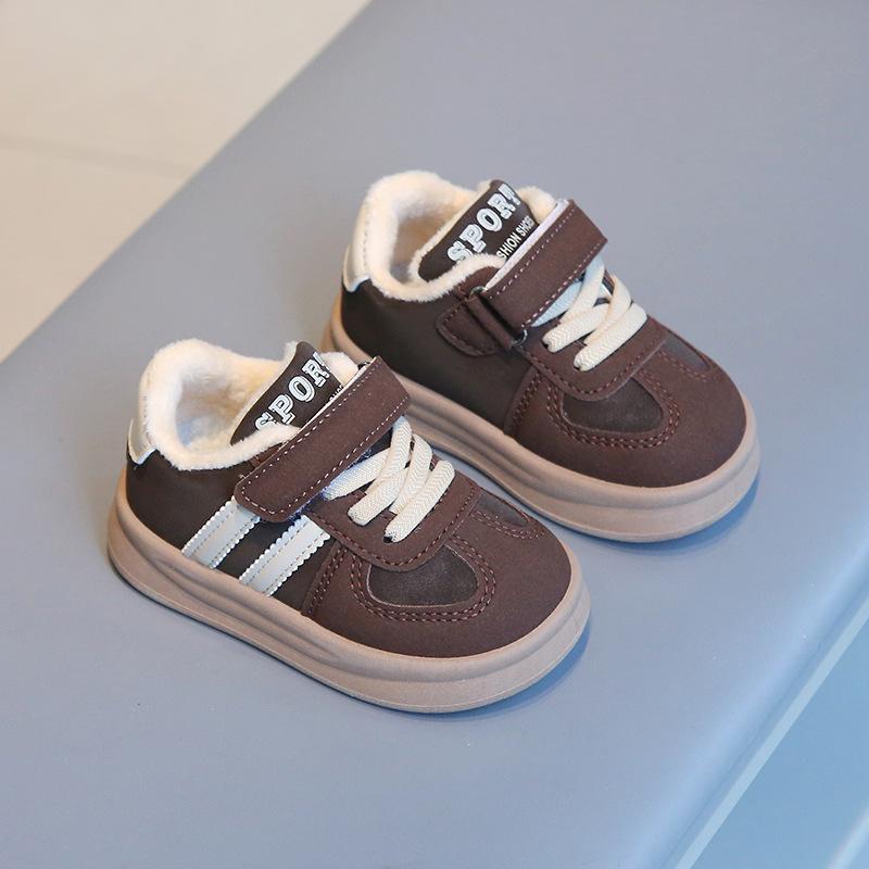 Two cotton velvet baby toddler shoes velvet male and female students warm sports shoes cotton shoes waterproof running shoes versatile