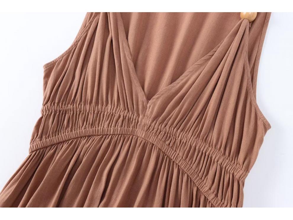 European & American Women's V-Neck Long Street Fashion Dress with Ball Ornament