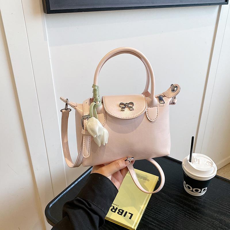 

2025 лето новая сумка-пельмень на плечо, сумка-мессенджер, сумка-бант, модная, универсальная, легкая женская сумка розовый