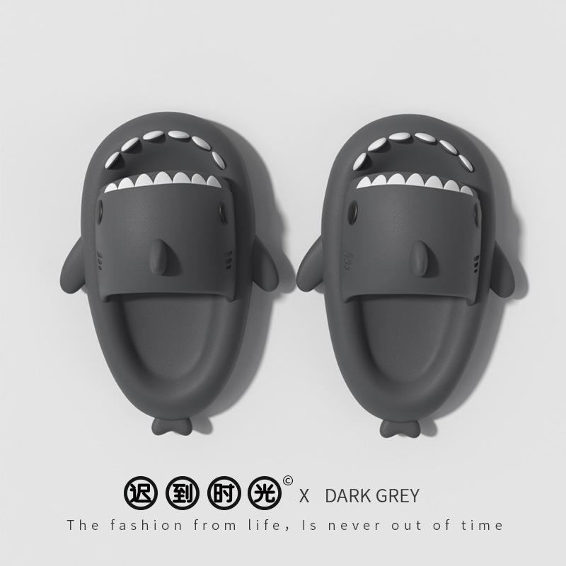 2024 Summer Adult Shark Couple Slippers for Men&Women Beach Shoes Indoor Cartoon EVA Shoes Bathroom Flat Shoes Non-Slip Sandals