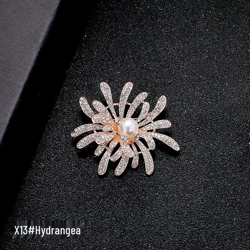 Elegant Peony Brooch: High-End Chinese Style Corsage Pin