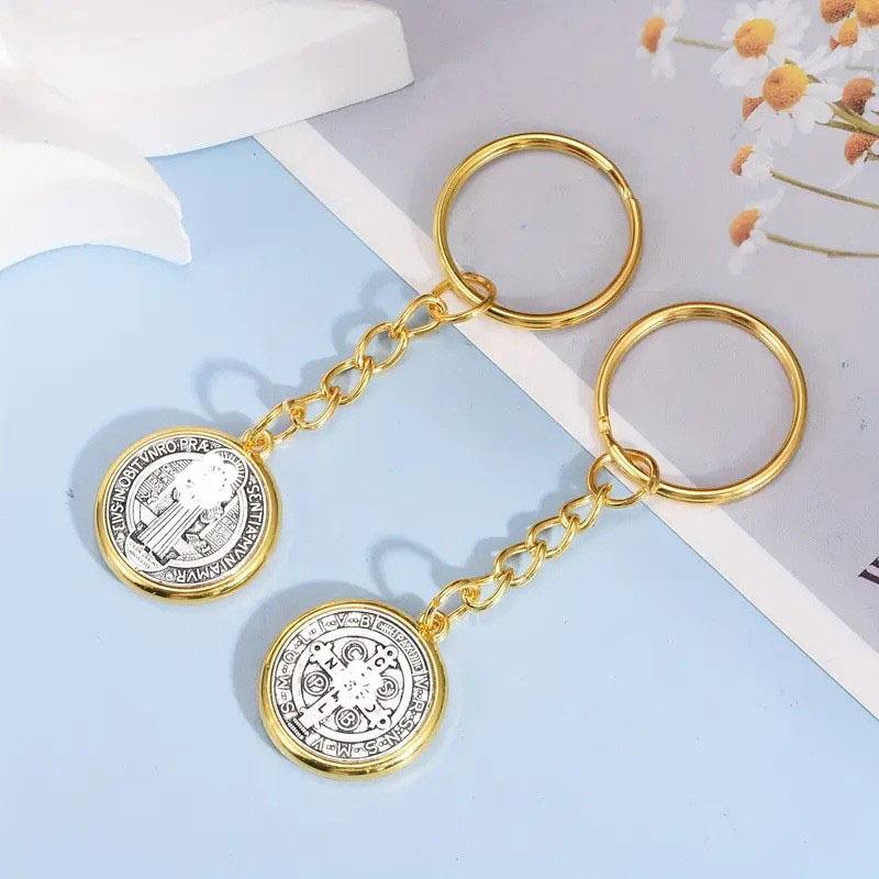 DIY Antique Silver Zinc Alloy Keychain, High-End Quality and Durable Saint Benedict Alloy Pendant, Car Key Small Charm