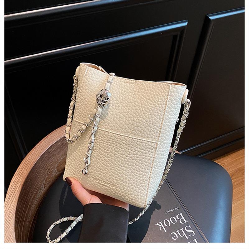 Bucket bag women's new shoulder messenger bag versatile large capacity women's handbag texture niche bag