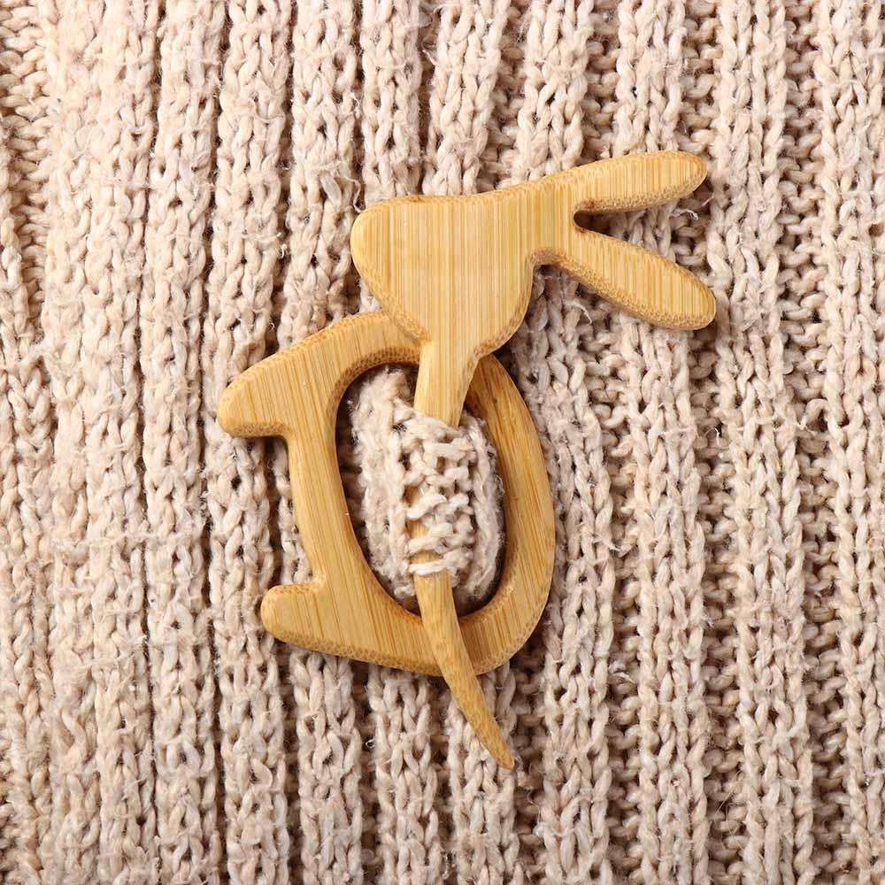 Trendy Bear Rabbit Dog Animal Bird Fashion Jewelry Wooden Brooch Women Brooch Clothing Accessory