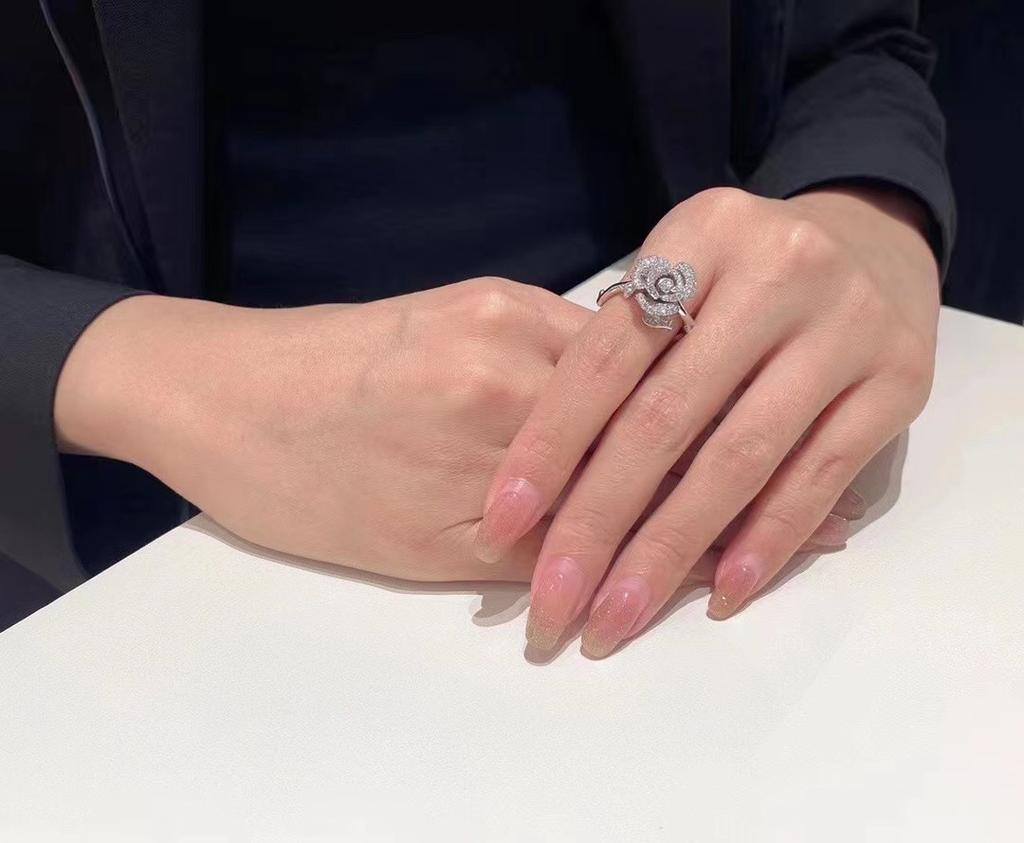 Gifts Sale New Trend Top Quality Hot Brand Classic Europe Luxury Jewelry Rings For Women Rose Flower Wedding Engagement Rings