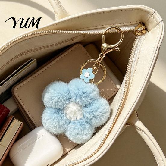 Soft Plush Charm Flower Keychain for Backpack, Fuzzy Floral Keyring Bag Charm, Women Girls Handbags Decorative Accessory Key Holder