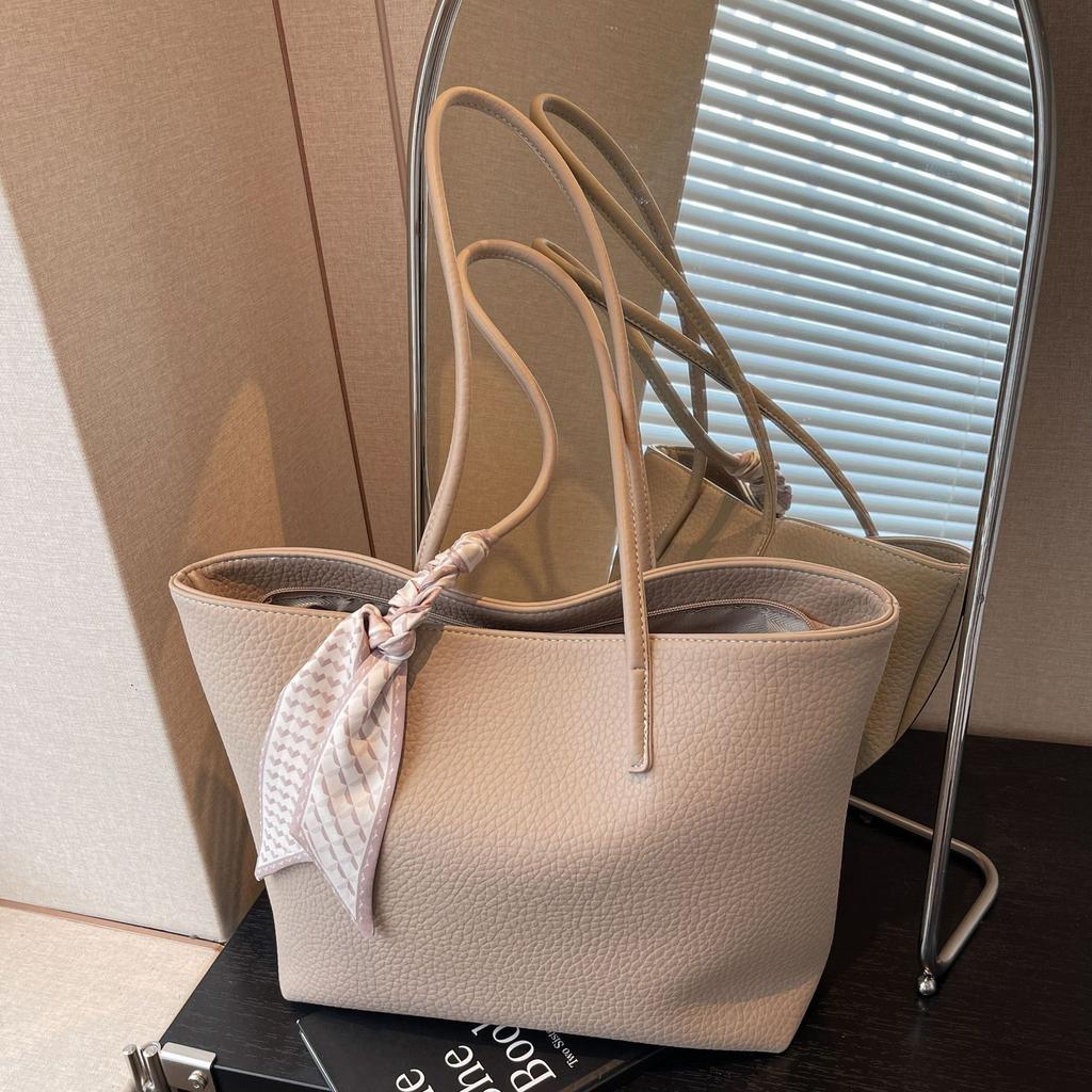 Large Capacity Bag Women's New Tote Bag Fashionable Versatile Shoulder Commuter Bag