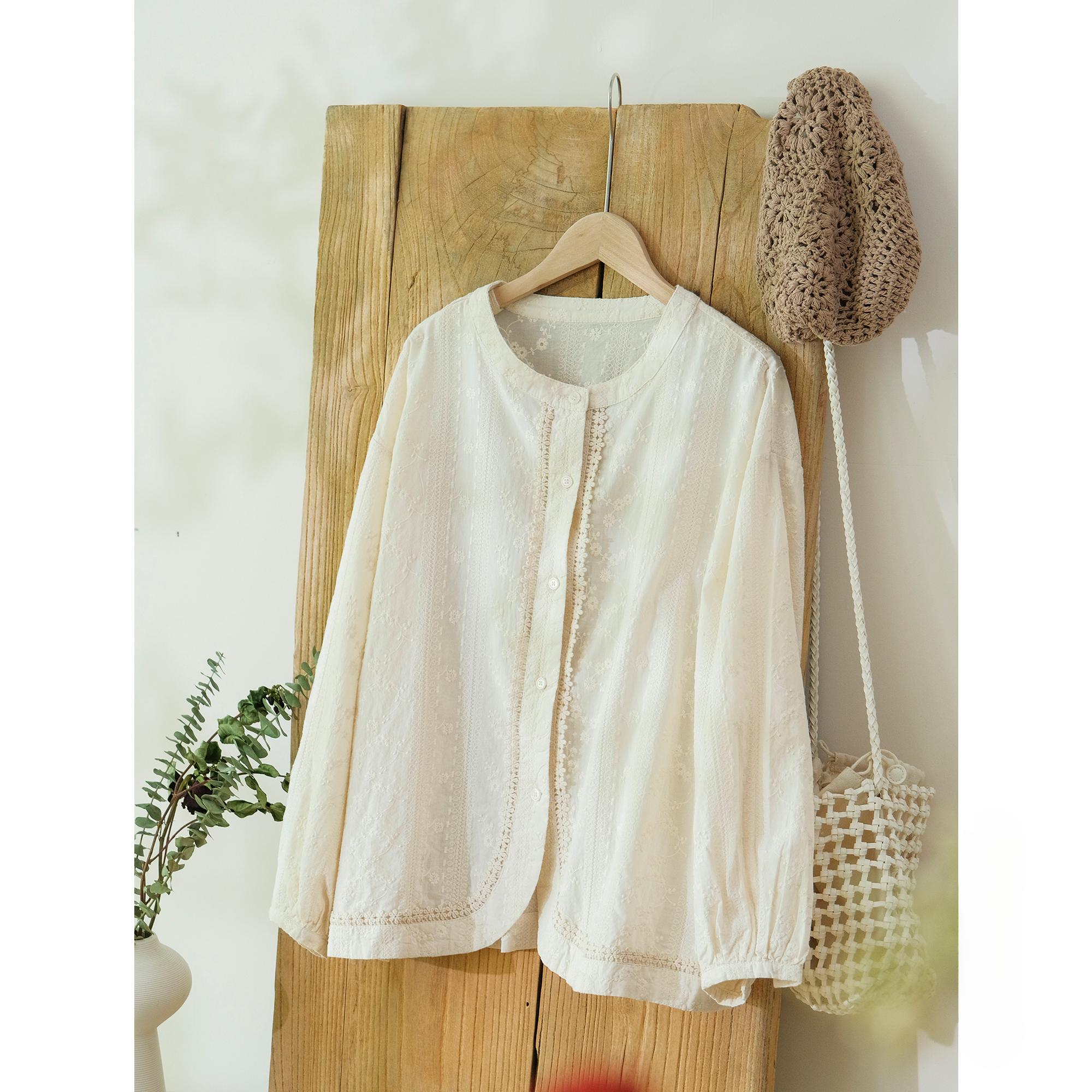 

DIMANAF 2025 Женская весенняя рубашка с кружевом Блузка с длинным рукавом Пуговицы Модные топы Футболки Свободные белые футболки Новая блузка one size бежевый