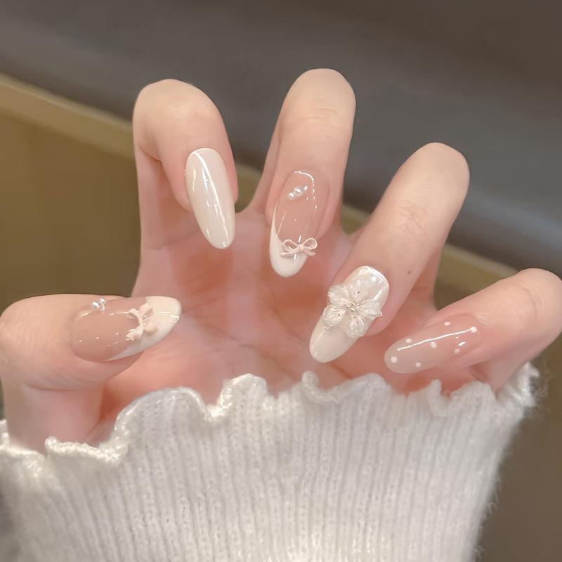 24Pcs/set Women White Full Cover Nail Tips Mid-length Almond Head Fake Wearable Nails Art Flower Bow Design False Nails Press On