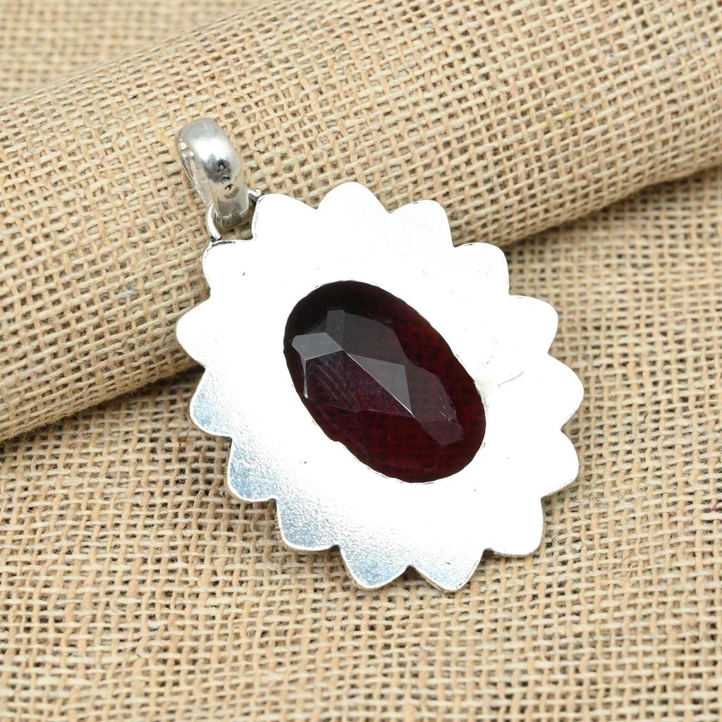 Red Garnet Gemstone 925 Solid Silver Handmade Designer Jewelry Pendant For Women