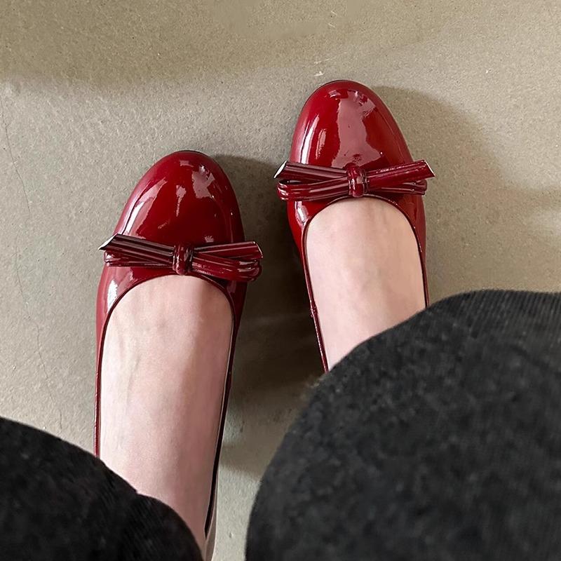 French High-heeled Women's 2025 New High-end Style Patent Leather Bow Red Wedding Shoes,Versatile,Shallow Mouth and Single Shoes