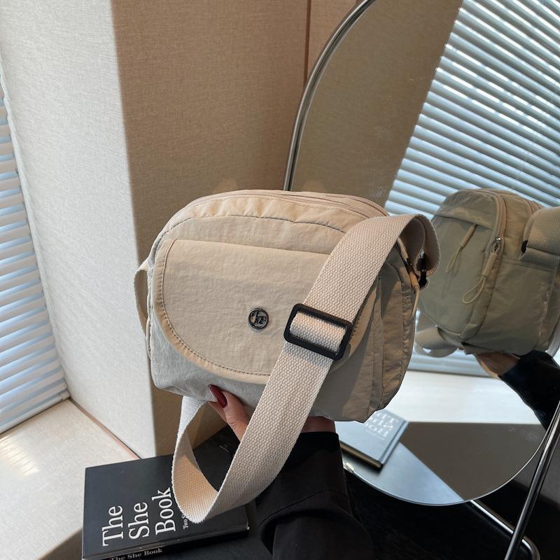 Casual Small Bag Women's New Popular Fashion Lightweight Cloth Bag Shoulder Bag Versatile Messenger Small Square Bag