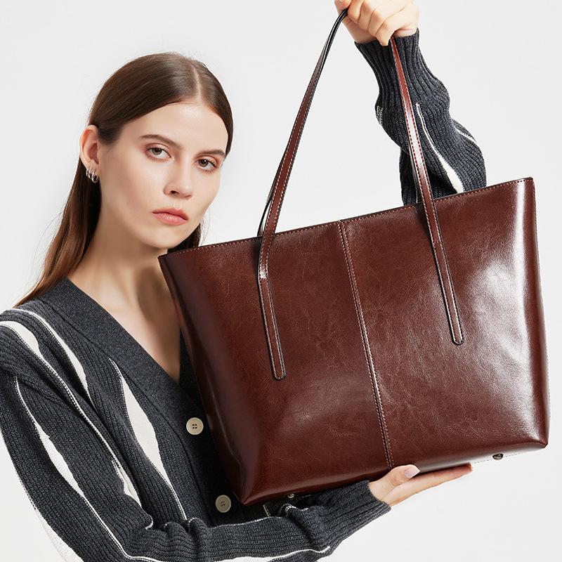 Vintage Cowhide Large Bag Women's Bag 2025 New Tote Bag Large Capacity Genuine Leather Versatile Commuter Shoulder Bag
