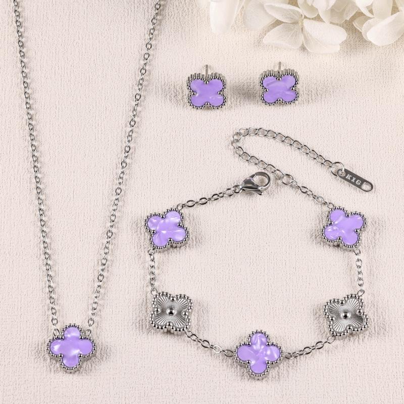 Four-leaf Clover Three-piece Set Bracelet Necklace and Earrings Colorfast Luxurious and Fashionable