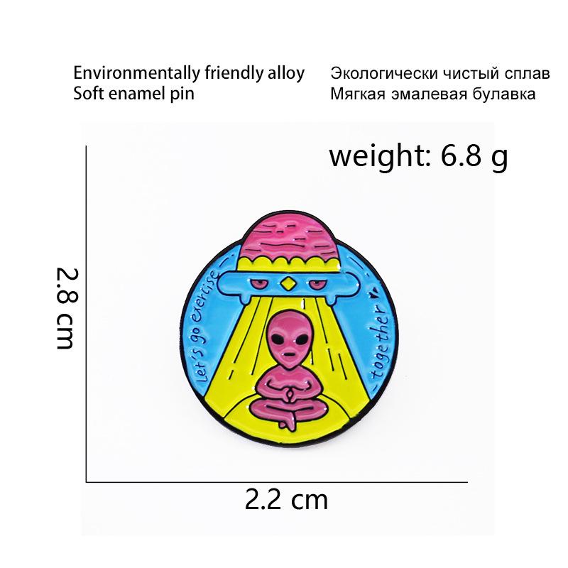 Creative Alien Skull Brooch Collection: Trendy Spaceship Badge