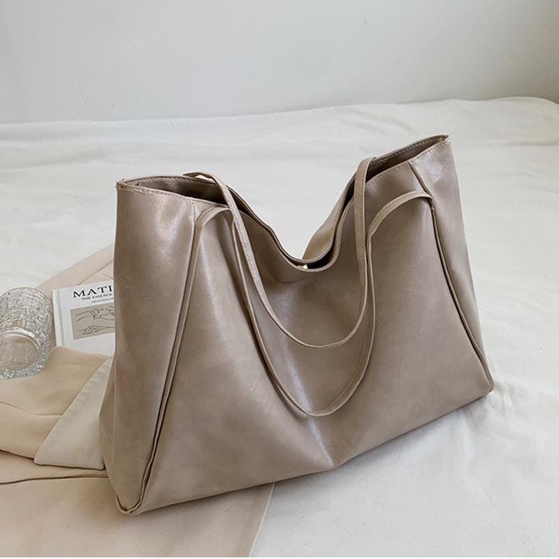 Damska Europejska Moda Retro Jednokolorowa Torba Tote - Błyszcząca, Duża Pojemność, Torba na Jedno Ramię