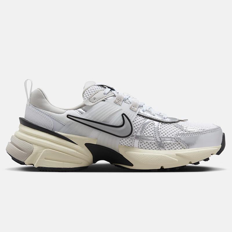 Nike Women's V2K Run Casual Shoes